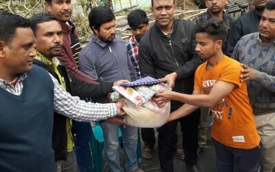 আগুনে ক্ষতিগ্রস্ত পরিবারদের মাঝে ত্রান বিতরণ করলেন নীলফামারী সদর উপজেলা আওয়ামী লীগের সাঃ সম্পাদক