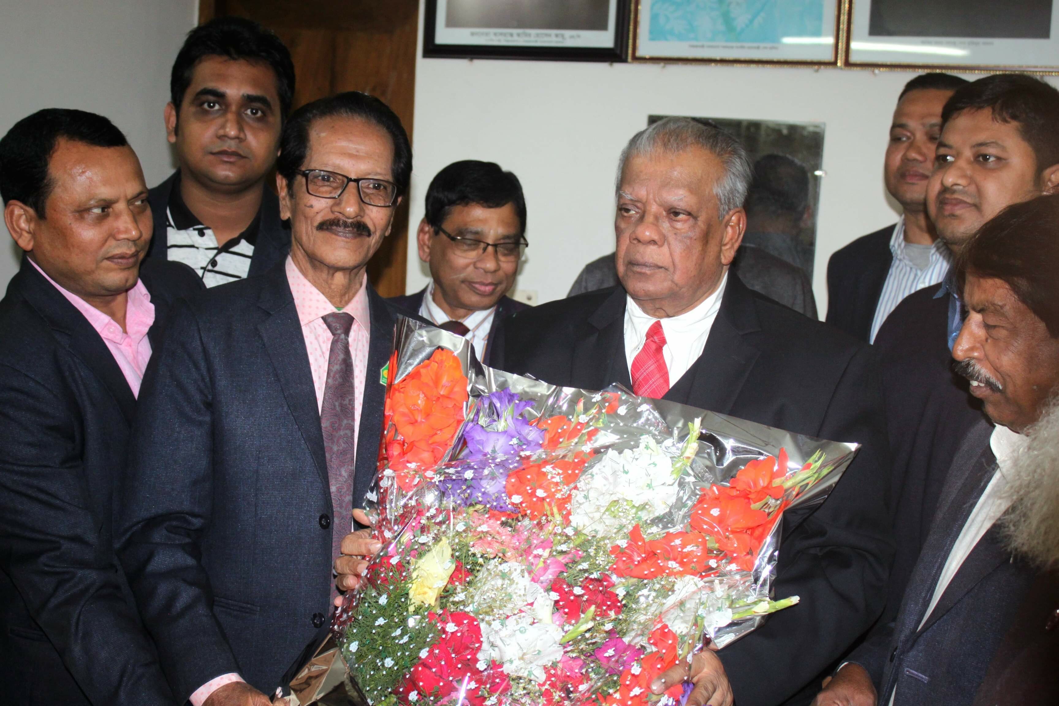 এমপি আমু’র সাথে শুভেচ্ছা বিনিময় করলেনঝালকাঠি প্রেস ক্লাবের নবনির্বাচিত কমিটি