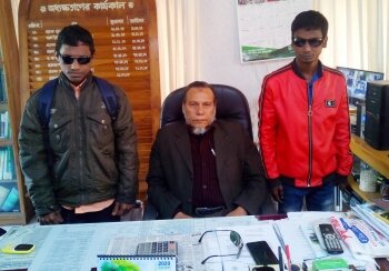 দৃষ্টি নেই তবু থেমে যায় নি পথ চলা