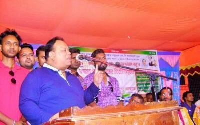 কামারখন্দে দপ্তরী নিয়োগে বাণিজ্যের অভিযোগ