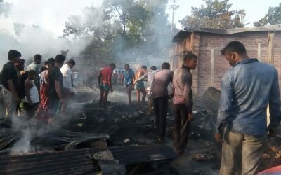 পাটগ্রামে সাংবাদিক হামলার প্রতিবাদে মানব বন্ধন ও প্রতিবাদ সমাবেশ